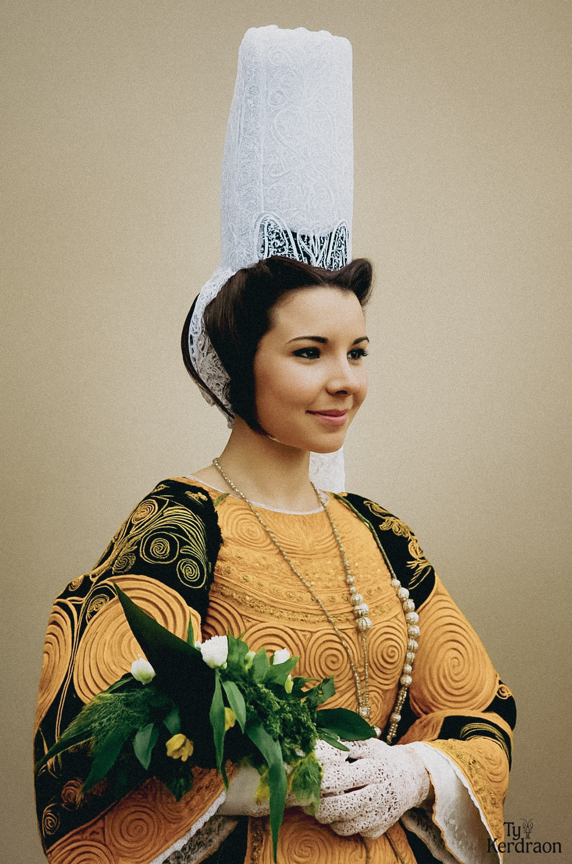 Coiffe bretonne bigoudène traditionnelle